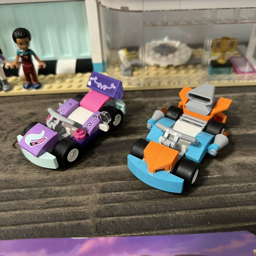 Lego Friends 41351 Creative Tuning Shop 95% Complete No Box - Picture 4 of 10